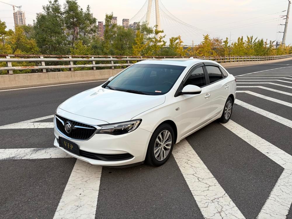 Buick Excelle 2018 — фото автомобиля