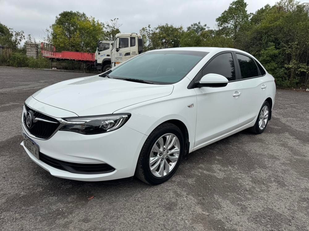 Buick Excelle 2021 — фото автомобиля