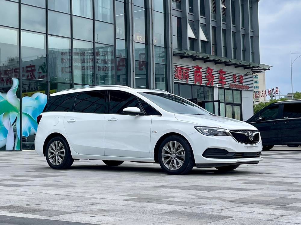 Buick GL6 2021 — фото автомобиля 1