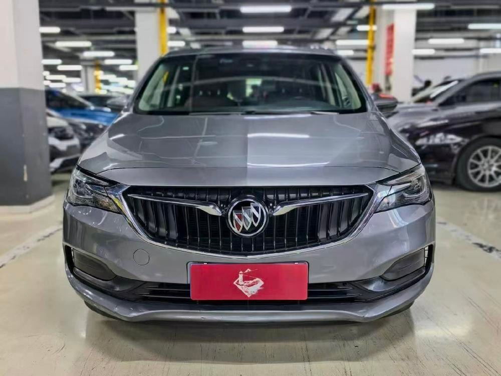 Buick GL6 2018 — фото автомобиля 1