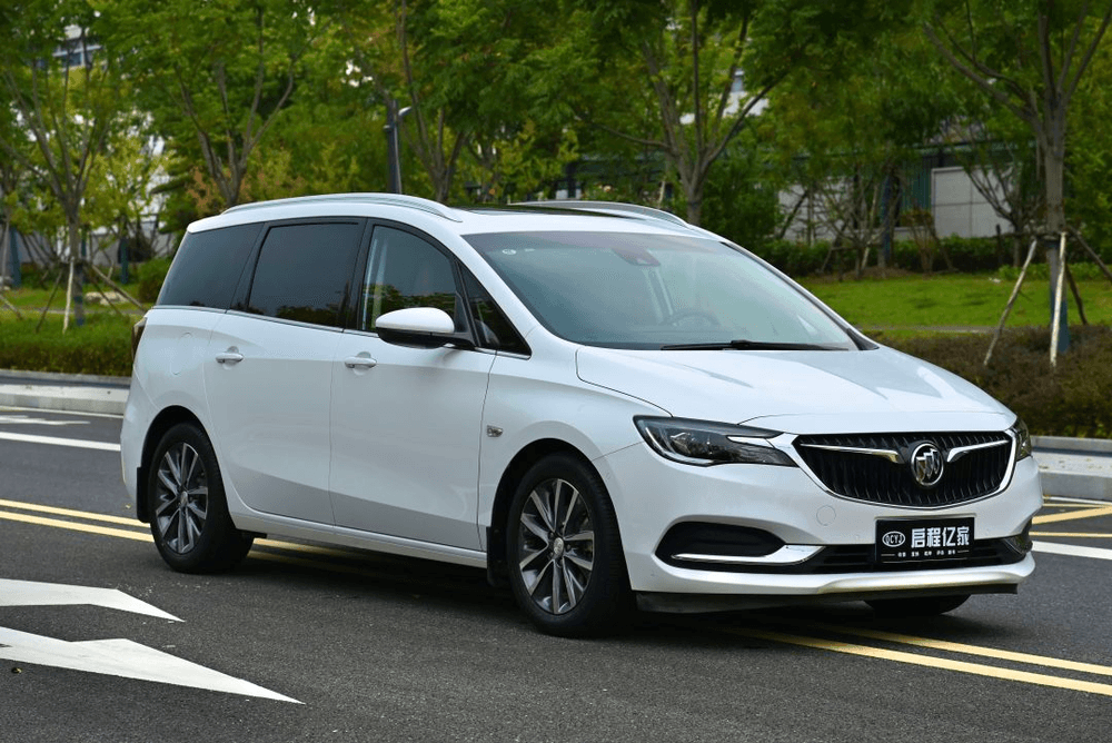 Buick GL6 2021 — фото автомобиля