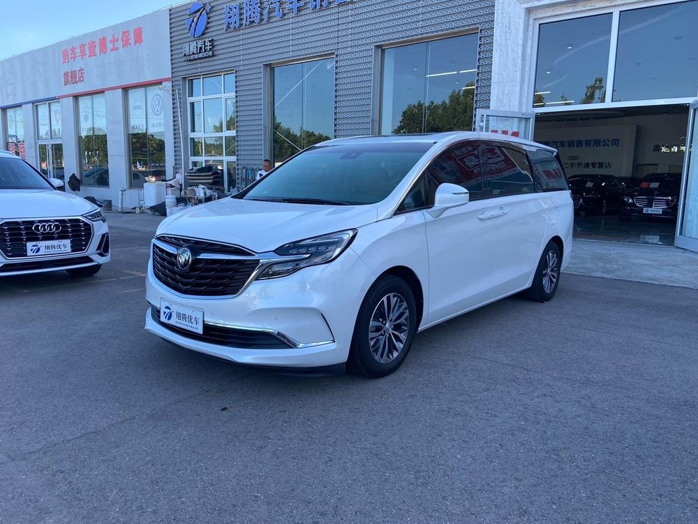 Buick GL8 2021 — фото автомобиля 1