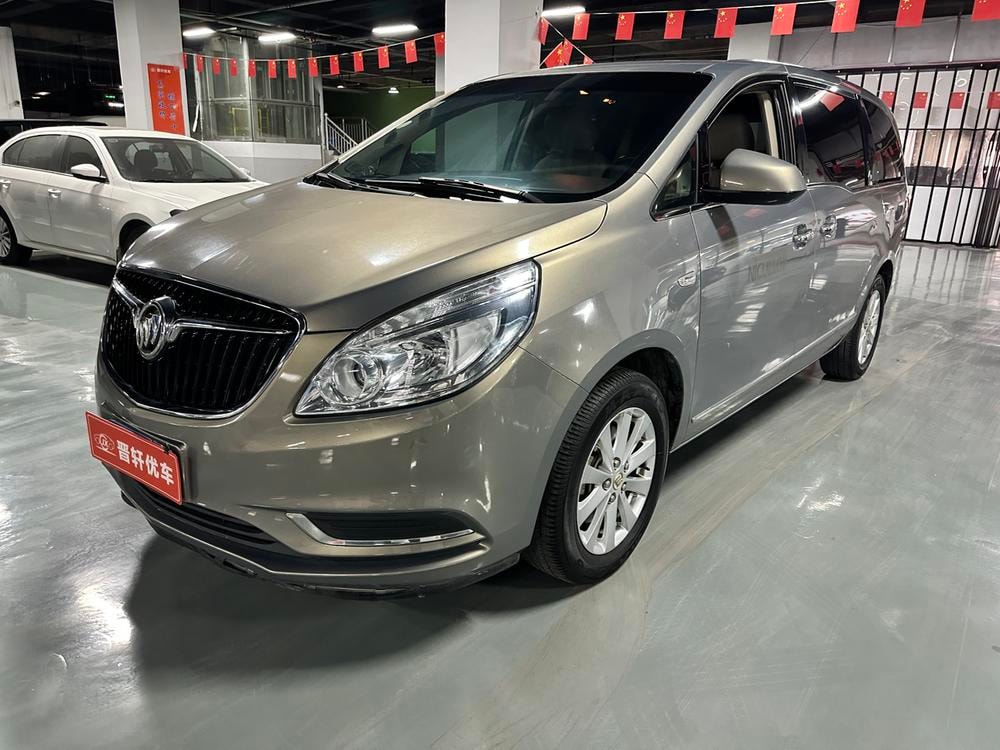 Buick GL8 2018 — фото автомобиля