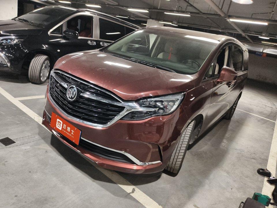 Buick GL8 2022 — фото автомобиля