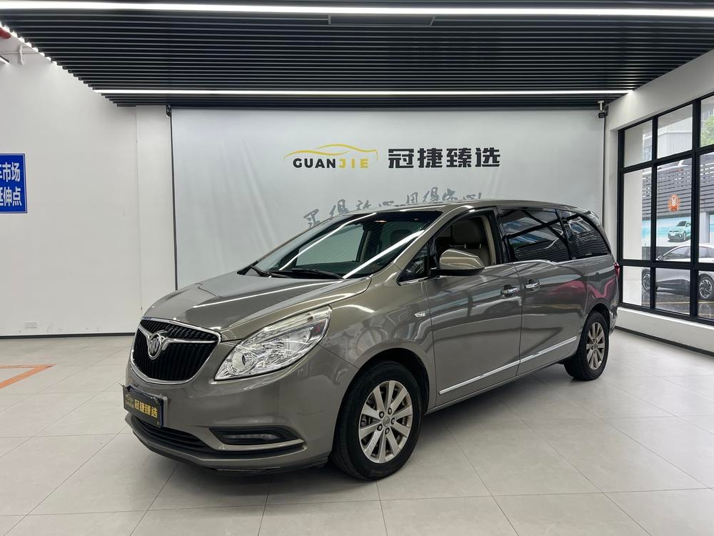 Buick GL8 2018 — фото автомобиля 1