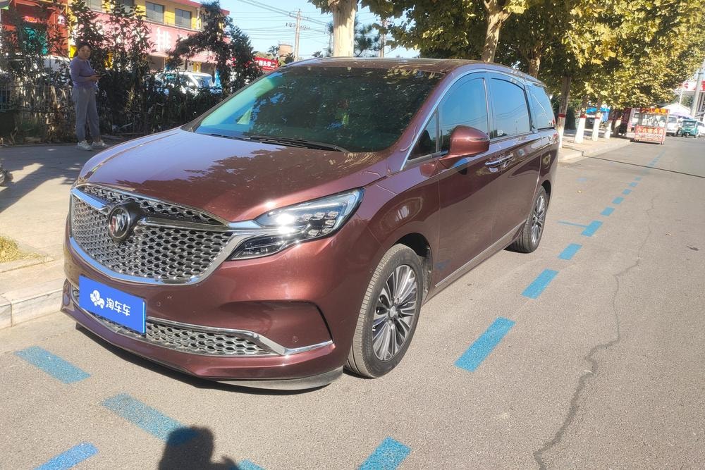 Buick GL8 2022 — фото автомобиля 1