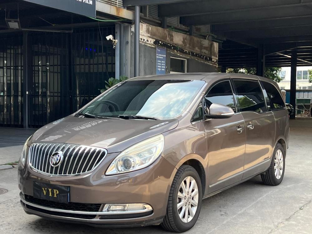 Buick GL8 2013 — фото автомобиля