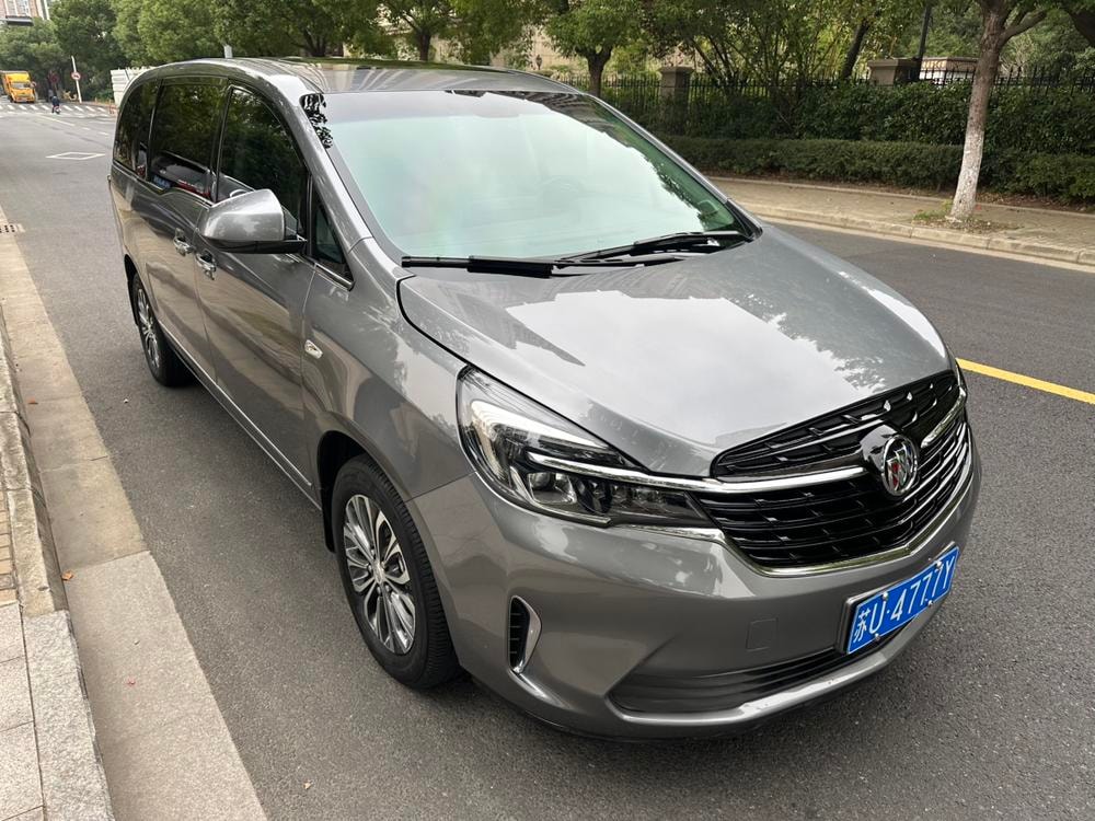 Buick GL8 2021 — фото автомобиля