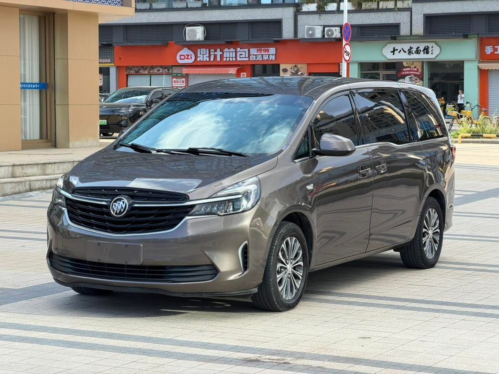 Buick GL8 2022 — фото автомобиля 1