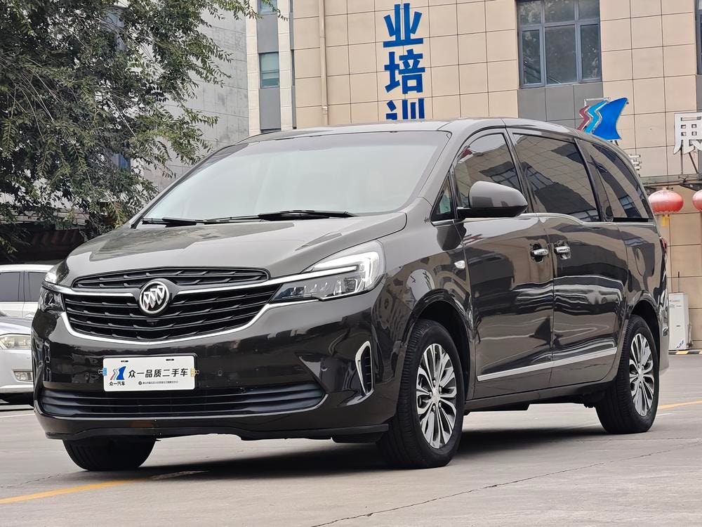 Buick GL8 2022 — фото автомобиля 1