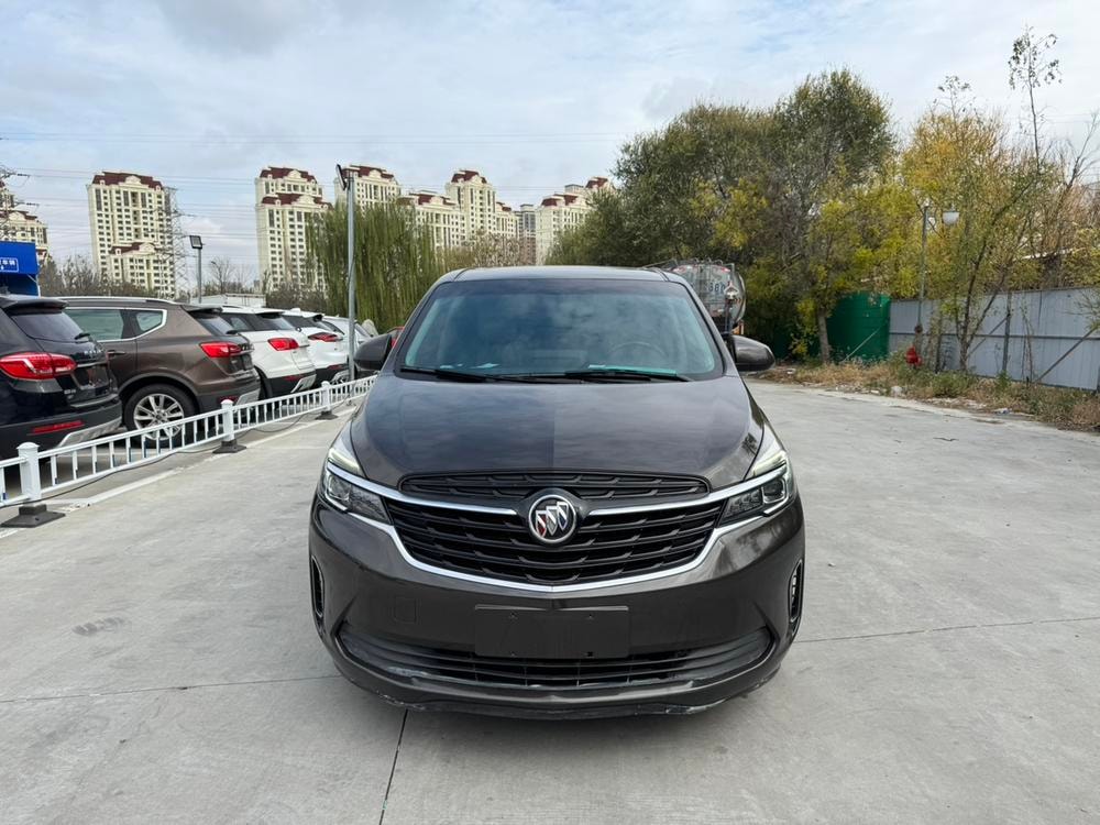 Buick GL8 2021 — фото автомобиля