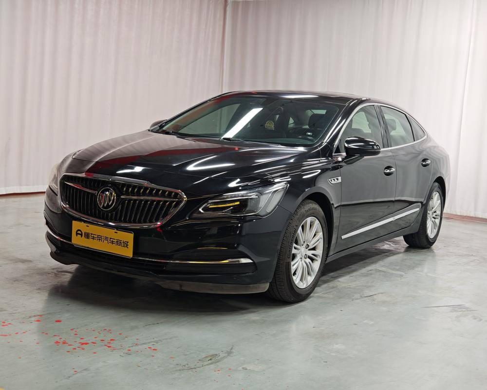 Buick LaCrosse 2018 — фото автомобиля