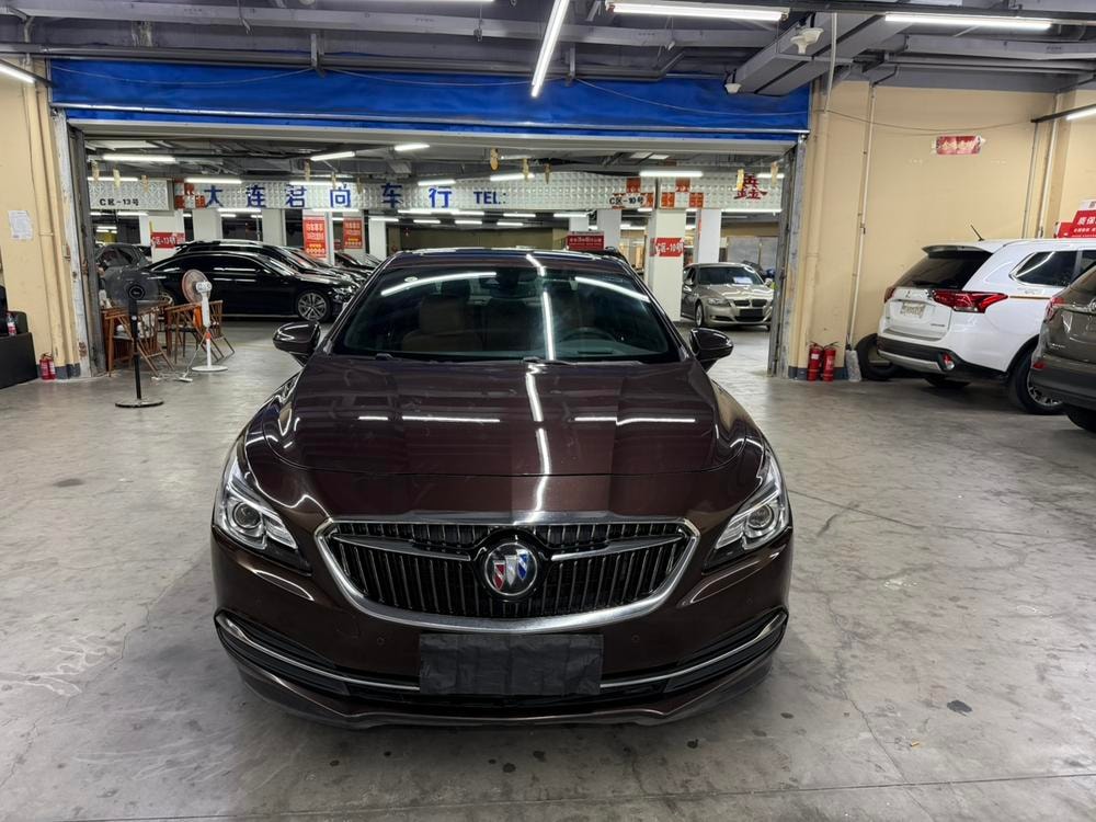 Buick LaCrosse 2016 — фото автомобиля