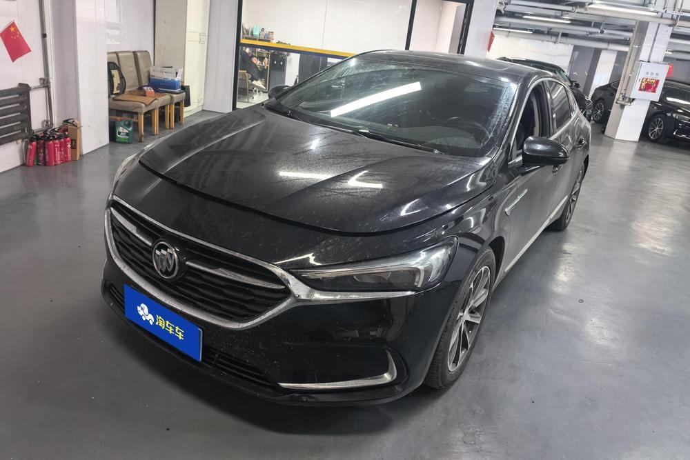 Buick LaCrosse 2022 — фото автомобиля 1