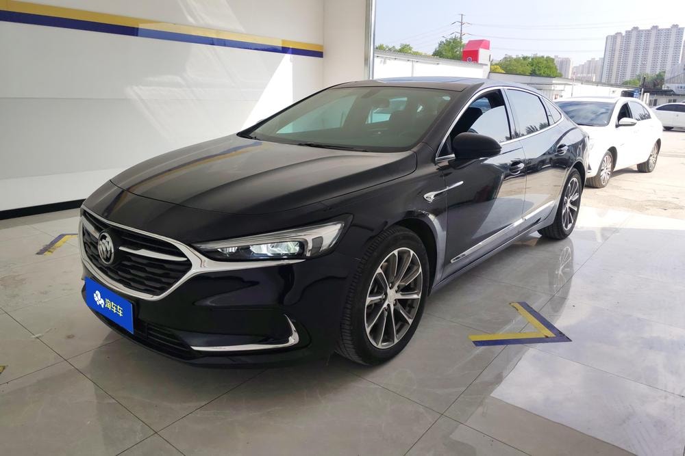 Buick LaCrosse 2021 — фото автомобиля 1