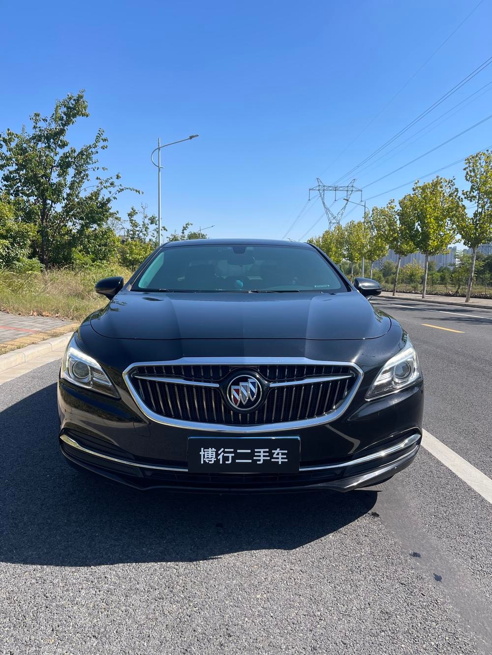 Buick LaCrosse 2016 — фото автомобиля