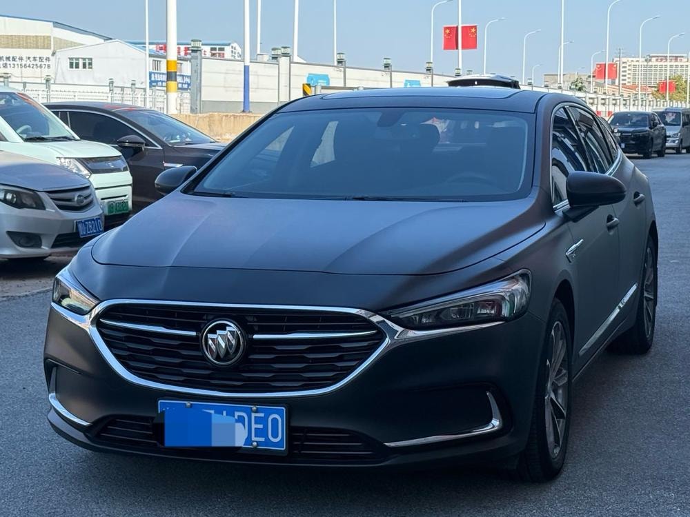 Buick LaCrosse 2021 — фото автомобиля 1