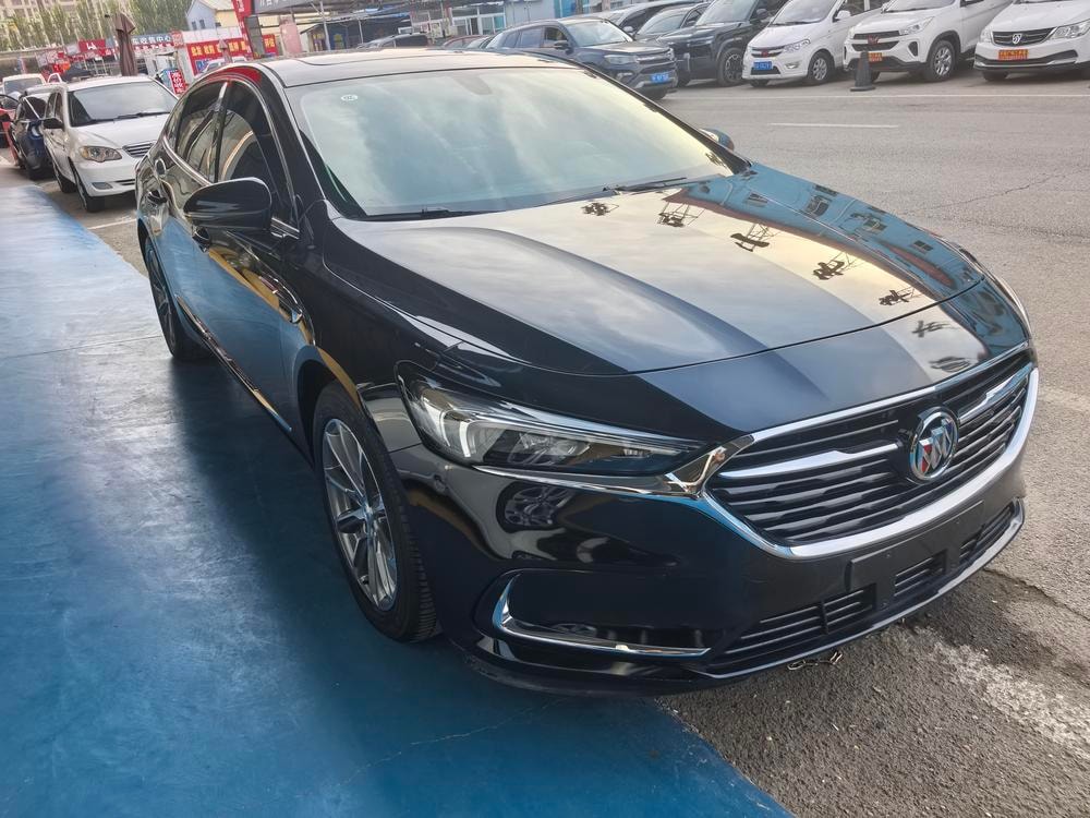 Buick LaCrosse 2021 — фото автомобиля