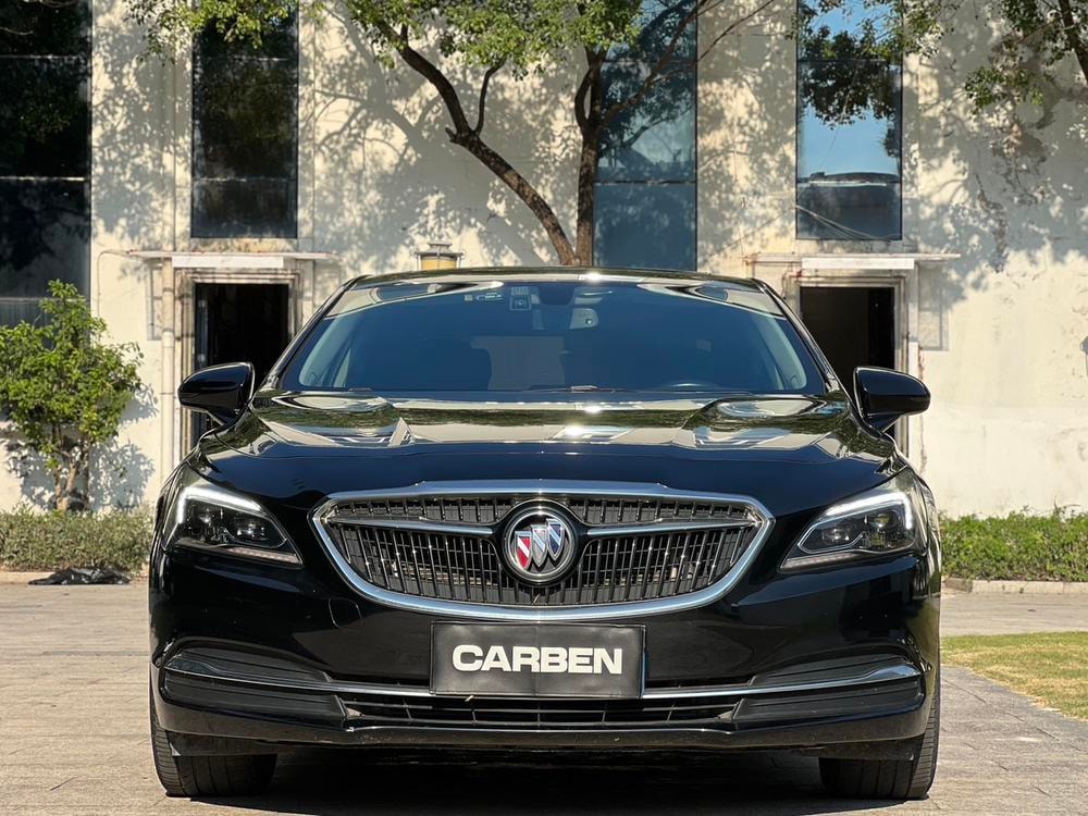 Buick LaCrosse 2018 — фото автомобиля
