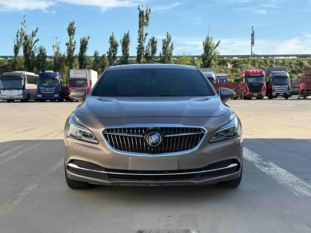 Buick LaCrosse 2016 — фото автомобиля