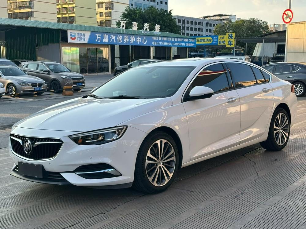 Buick Regal 2017 — фото автомобиля