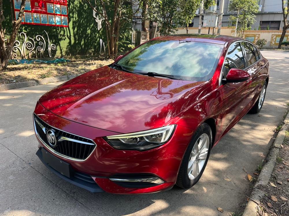 Buick Regal 2019 — фото автомобиля