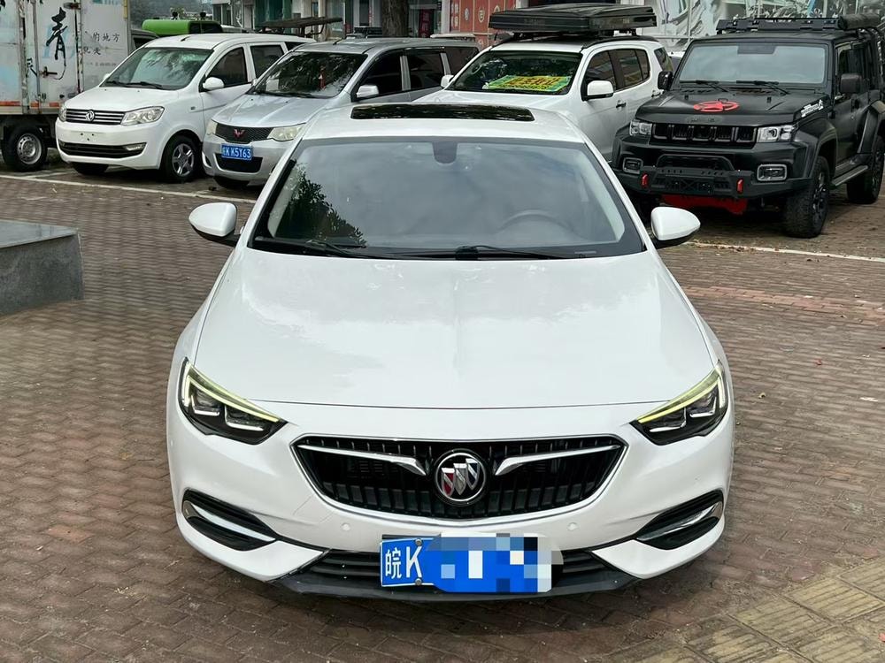 Buick Regal 2017 — фото автомобиля