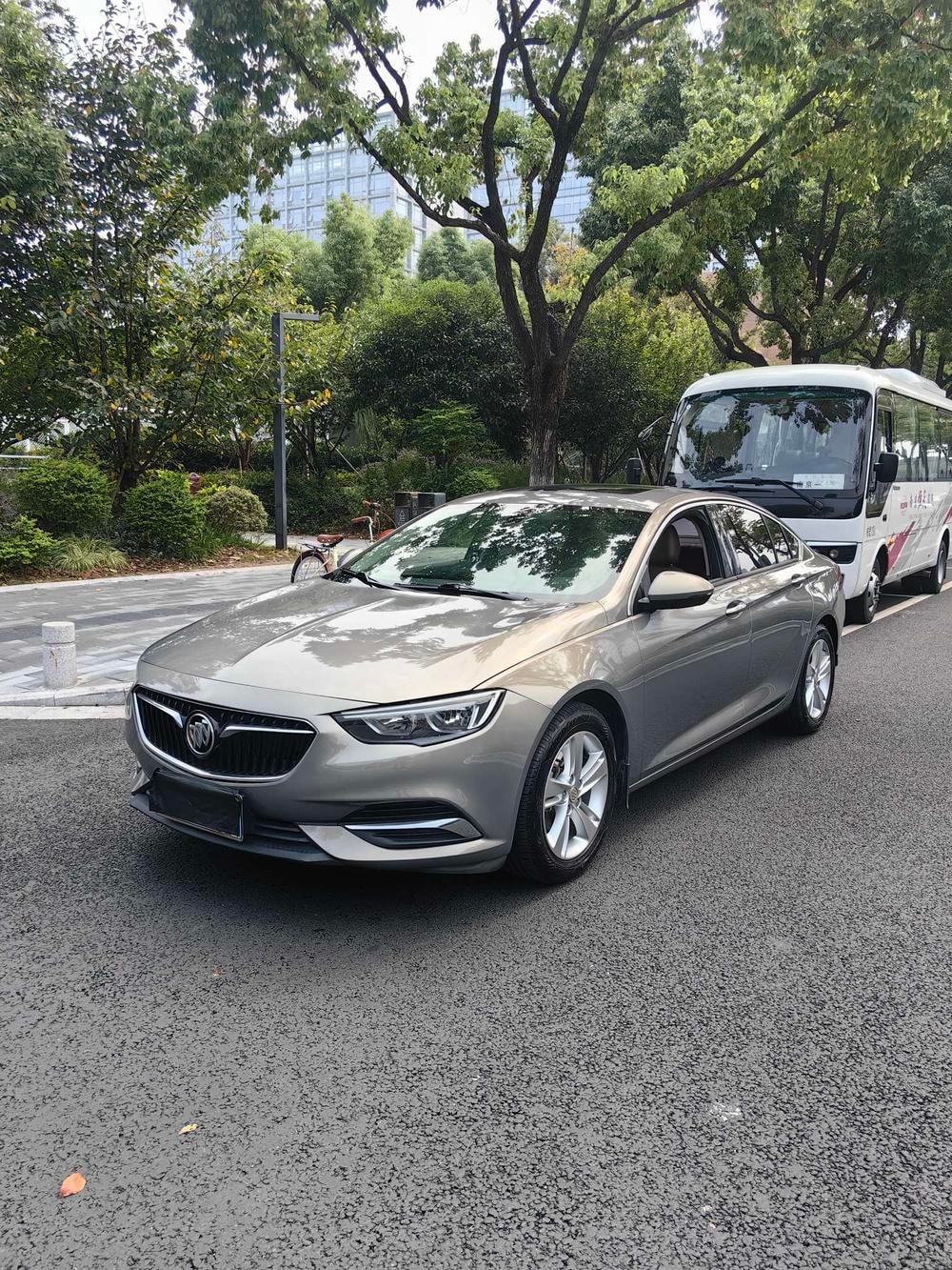 Buick Regal 2017 — фото автомобиля