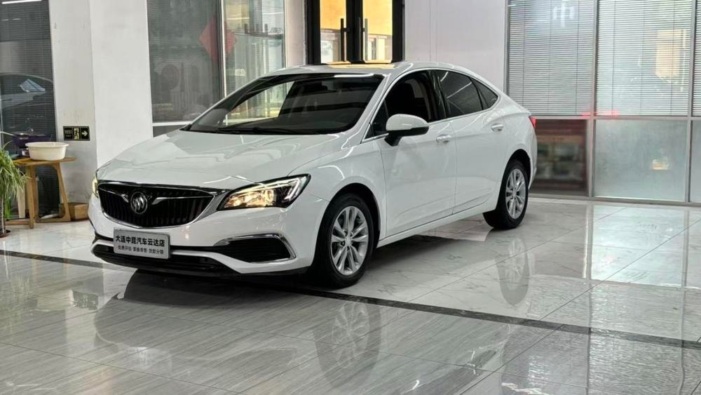 Buick Verano 2018 — фото автомобиля