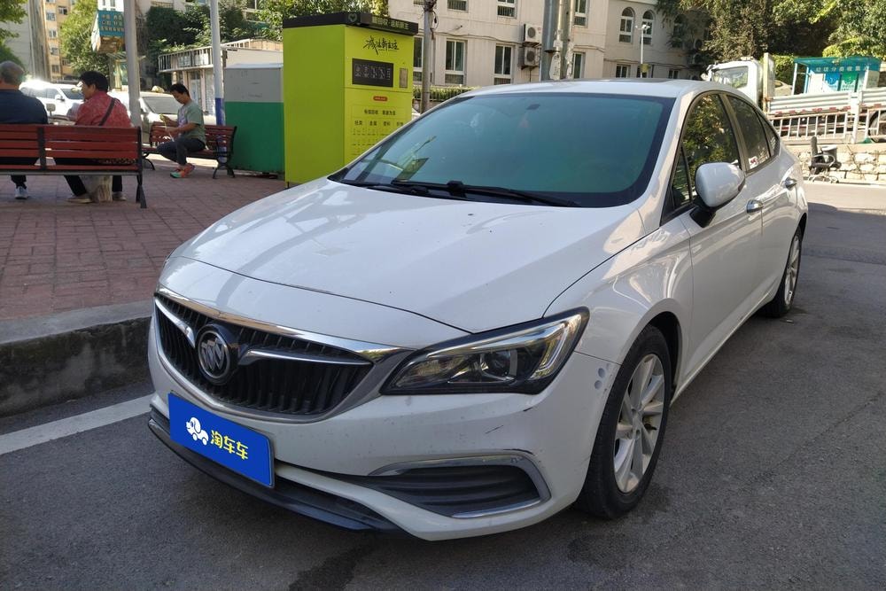 Buick Verano 2019 — фото автомобиля