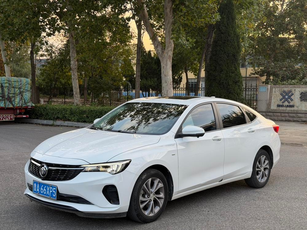 Buick Verano 2022 — фото автомобиля