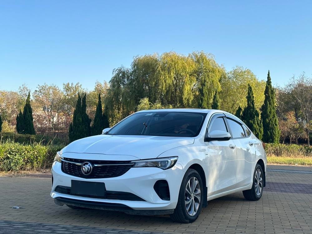 Buick Verano 2023 — фото автомобиля