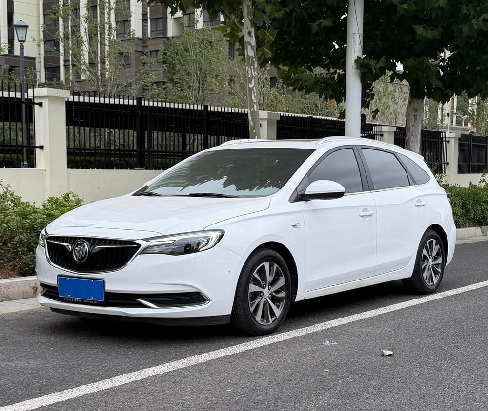 Buick Yuelang 2018 — фото автомобиля