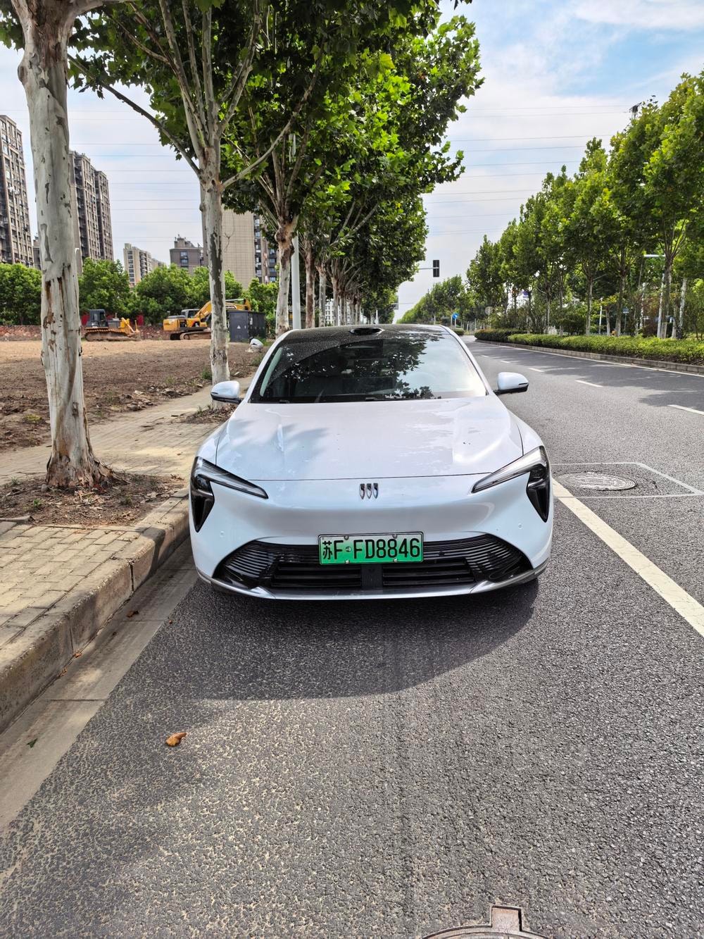 Buick Zhijing L7 2025 — фото автомобиля 1