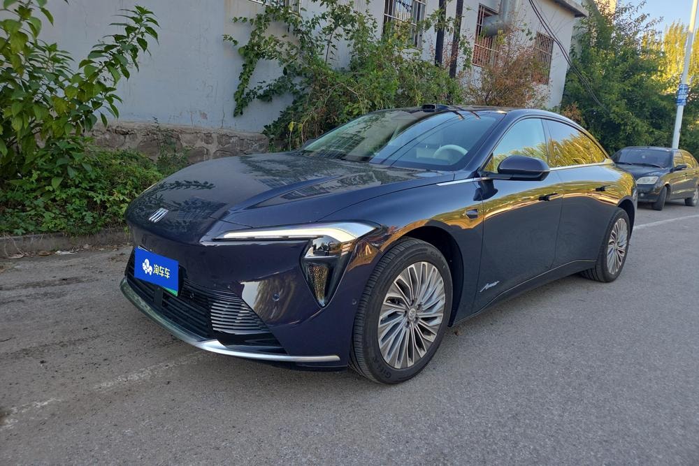 Buick Zhijing L7 2025 — фото автомобиля