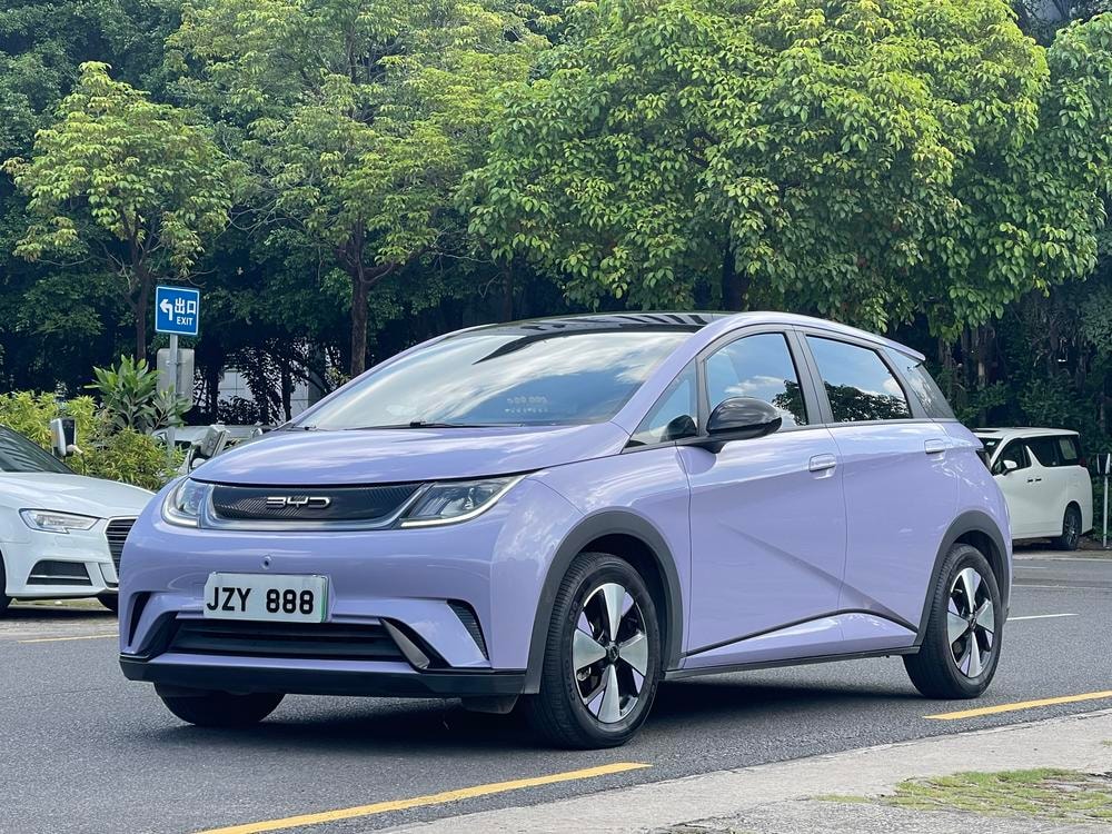 BYD Dolphin 2023 — фото автомобиля