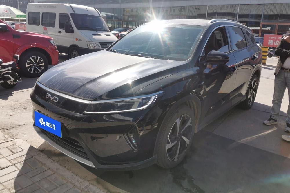 BYD Haishi 05 DM 2025 — фото автомобиля