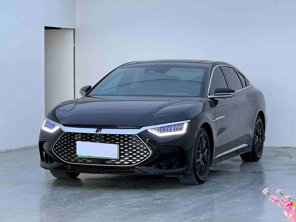 BYD Han DM 2024 — фото автомобиля 1