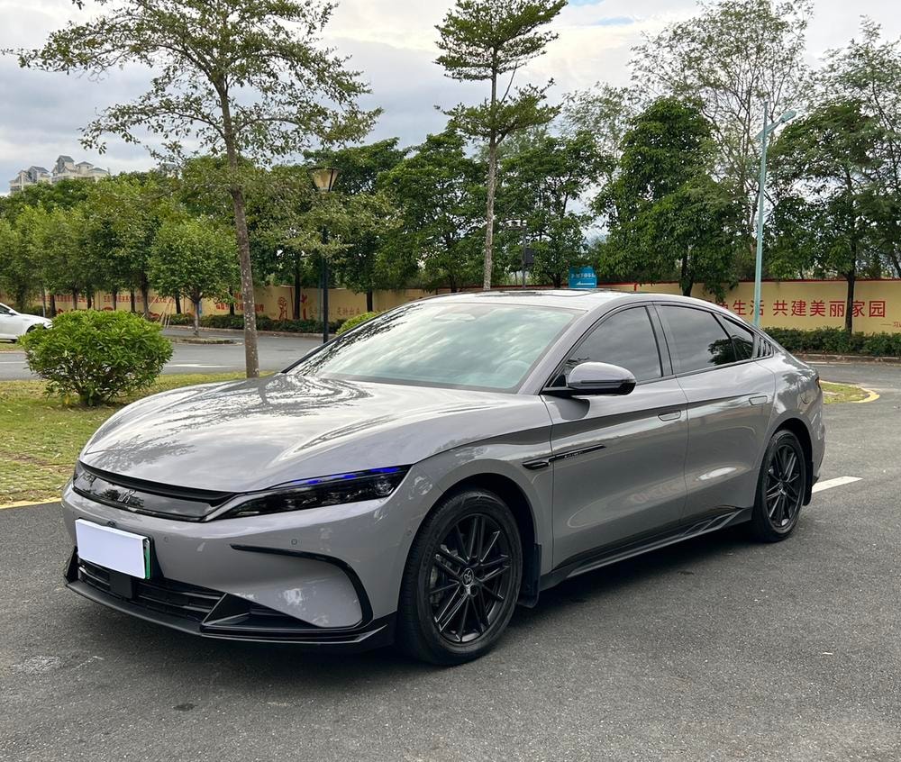 BYD Han DM 2025 — фото автомобиля 1