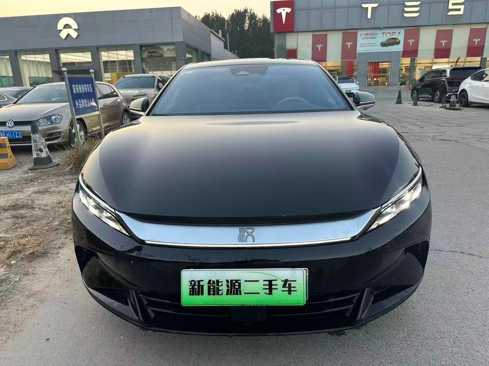 BYD Han DM 2025 — фото автомобиля 1