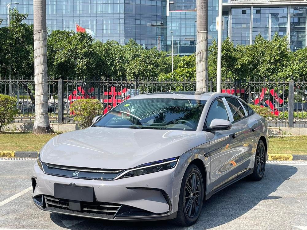 BYD Han DM 2025 — фото автомобиля