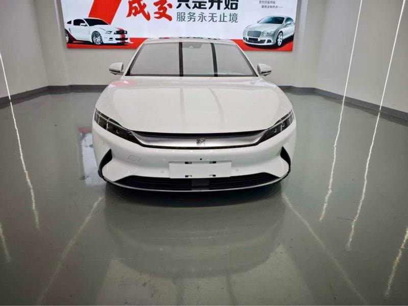 BYD Han EV 2023 — фото автомобиля 1
