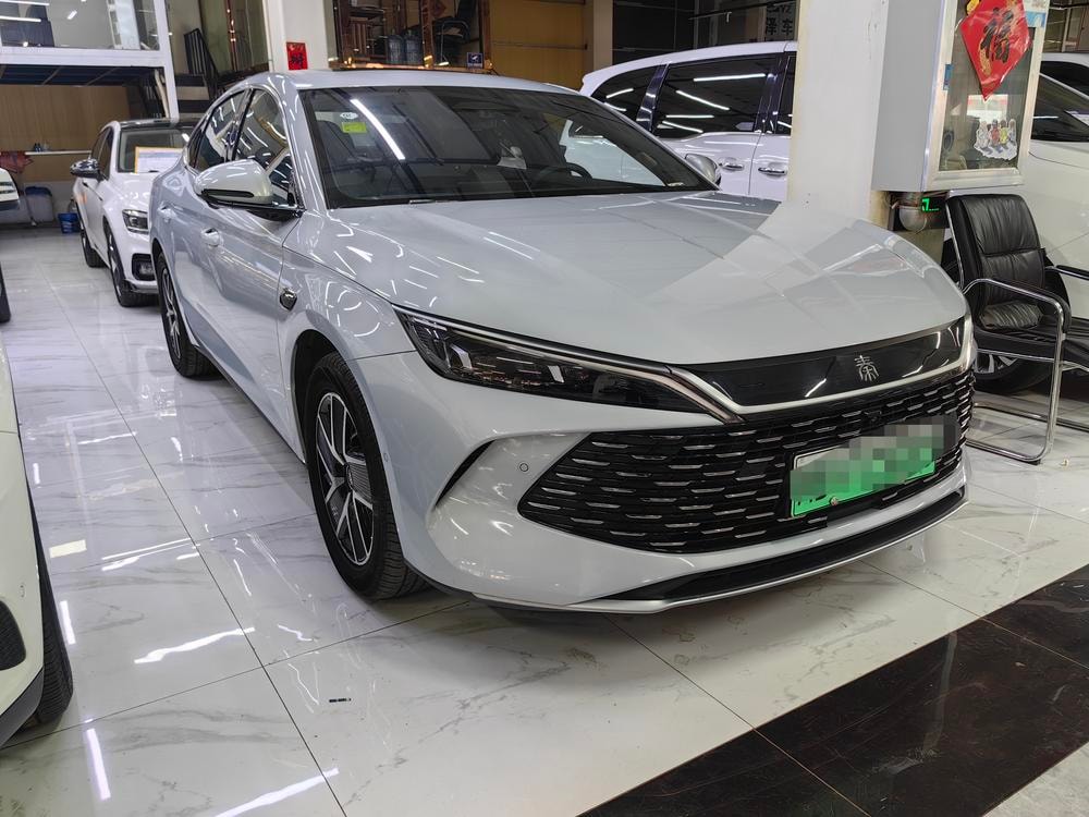 BYD Qin L DM 2025 — фото автомобиля
