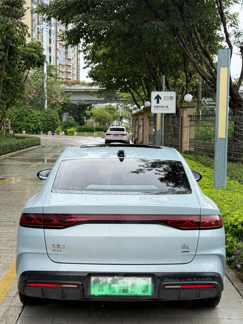 BYD Qin L DM 2025 — фото автомобиля 1