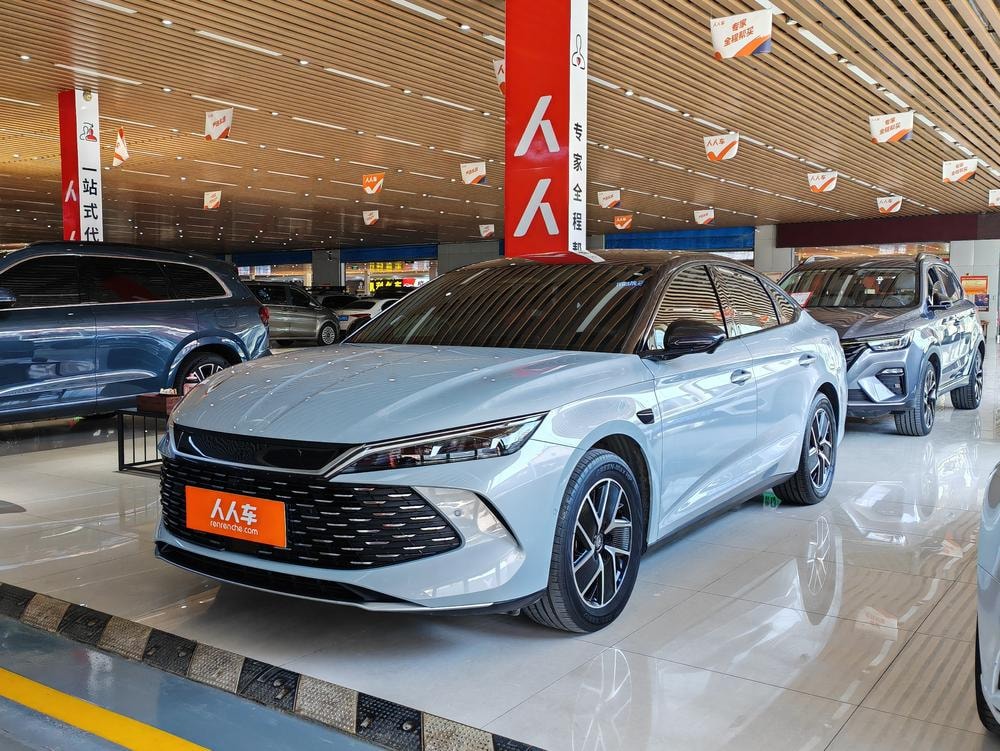 BYD Qin L DM 2025 — фото автомобиля 1