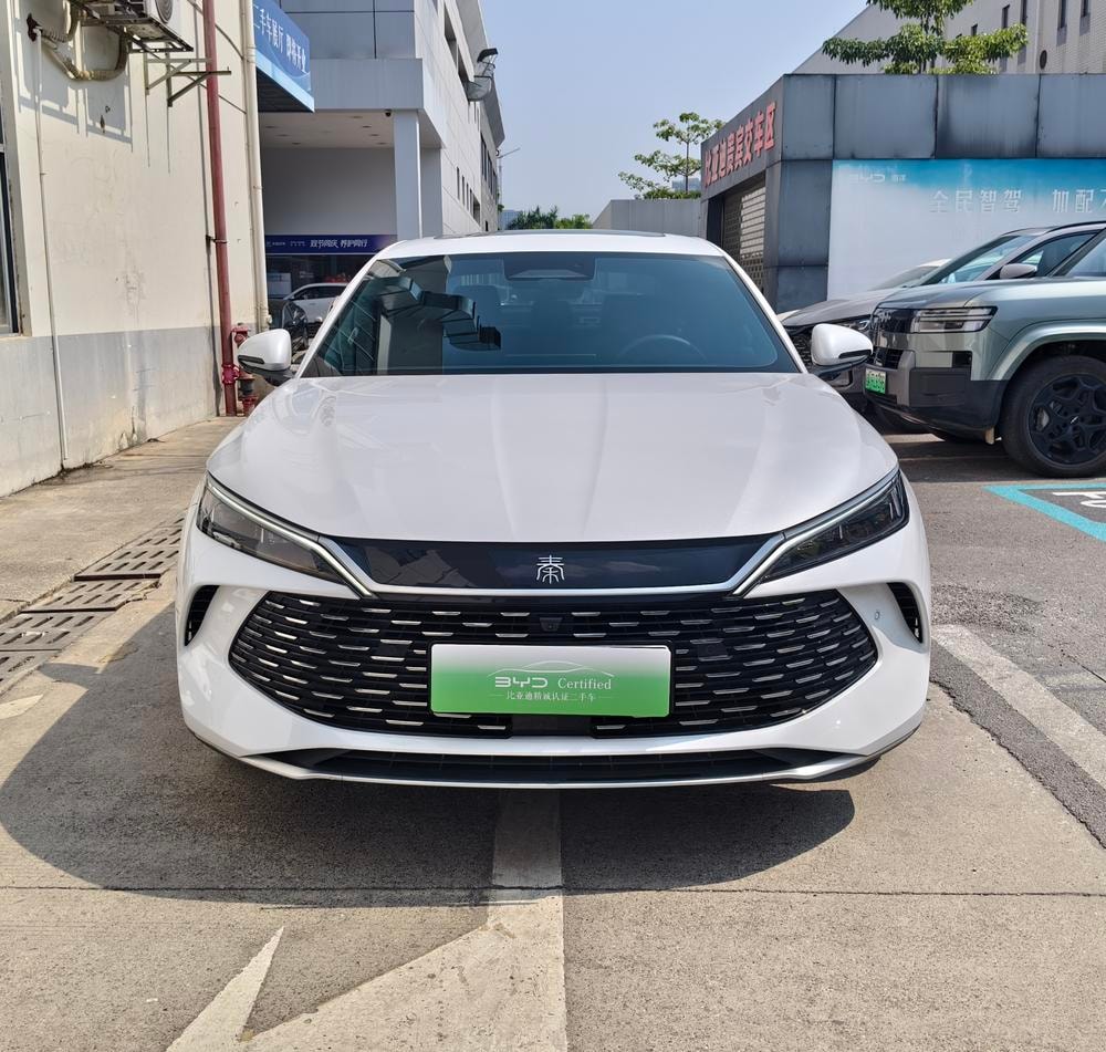 BYD Qin L DM 2025 — фото автомобиля