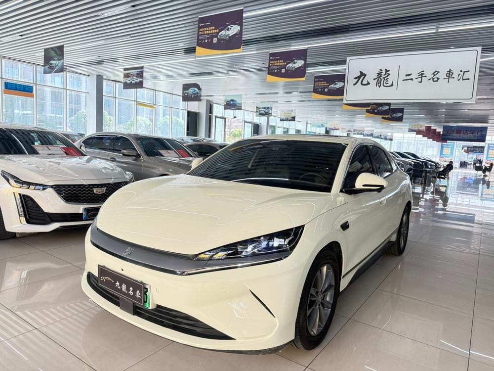 BYD Qin L EV 2025 — фото автомобиля 1