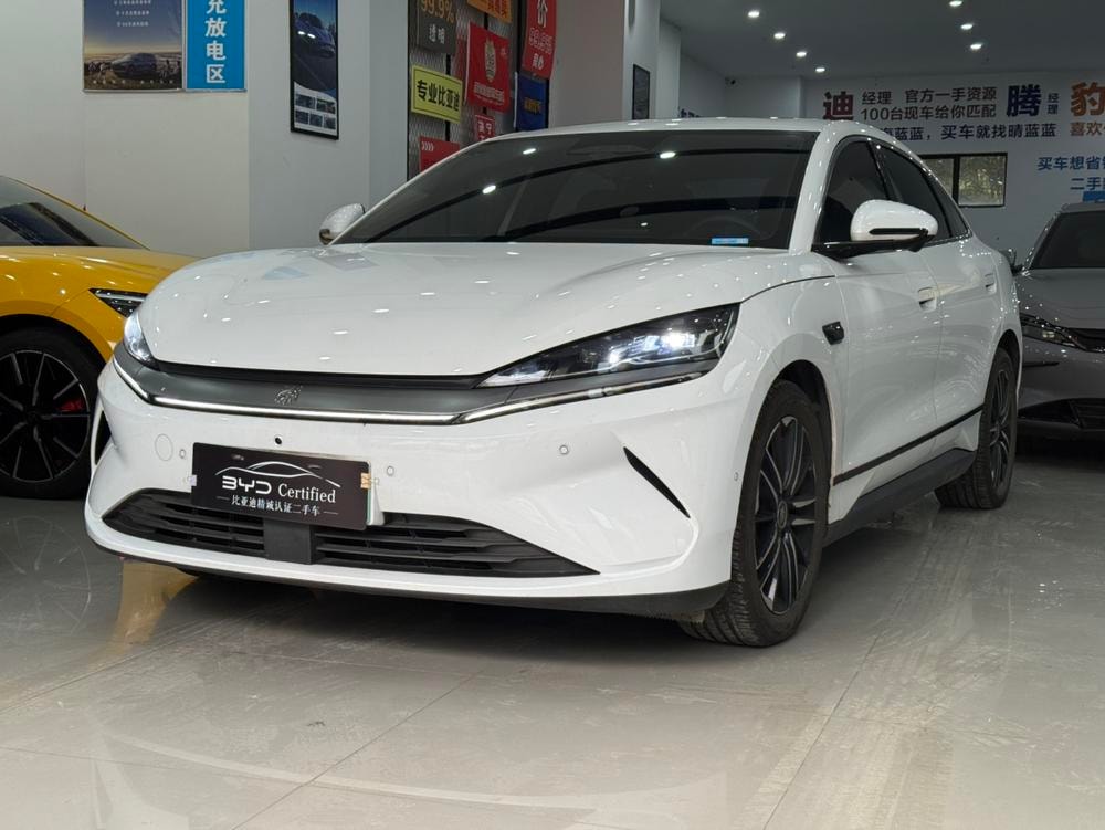 BYD Qin L EV 2025 — фото автомобиля 1