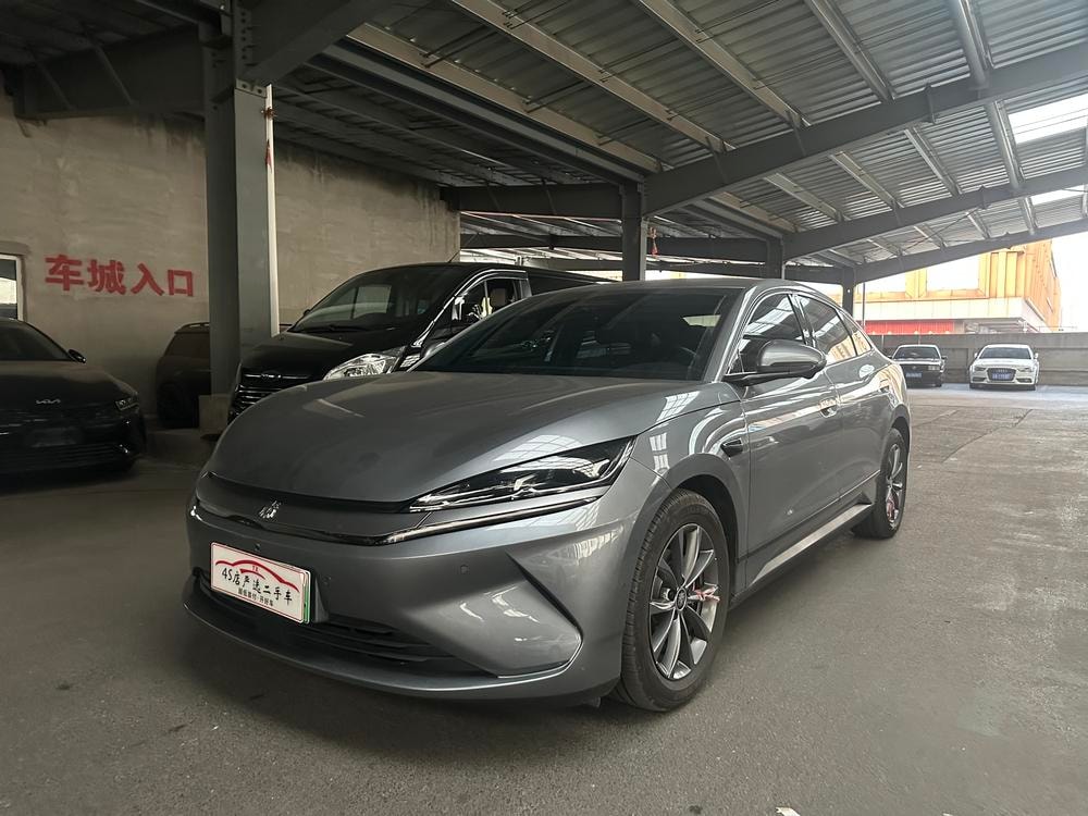 BYD Qin L EV 2025 — фото автомобиля 1