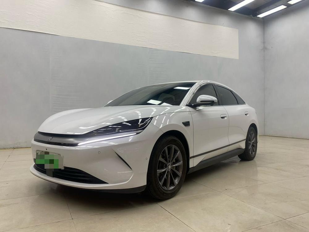 BYD Qin L EV 2025 — фото автомобиля
